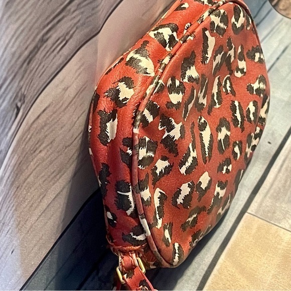 Marc Jacobs Pink Leopard Print Women's Crossbody Bag - Multicolor - Picture 8 of 13